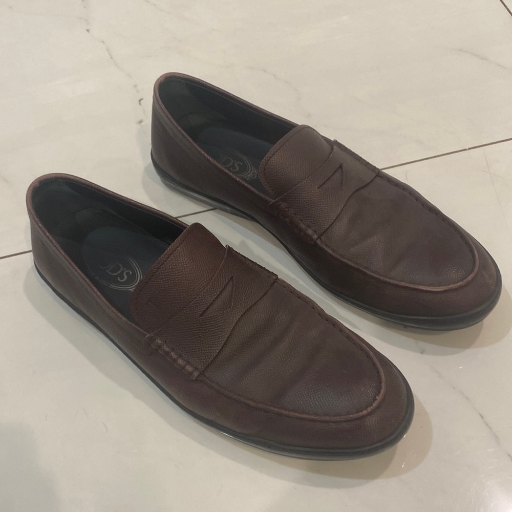 TODS LEATHER SLIP ON MENS SHOES